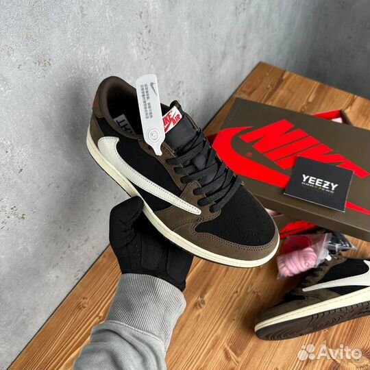 Travis Scott x Air Jordan 1 Retro Low OG SP