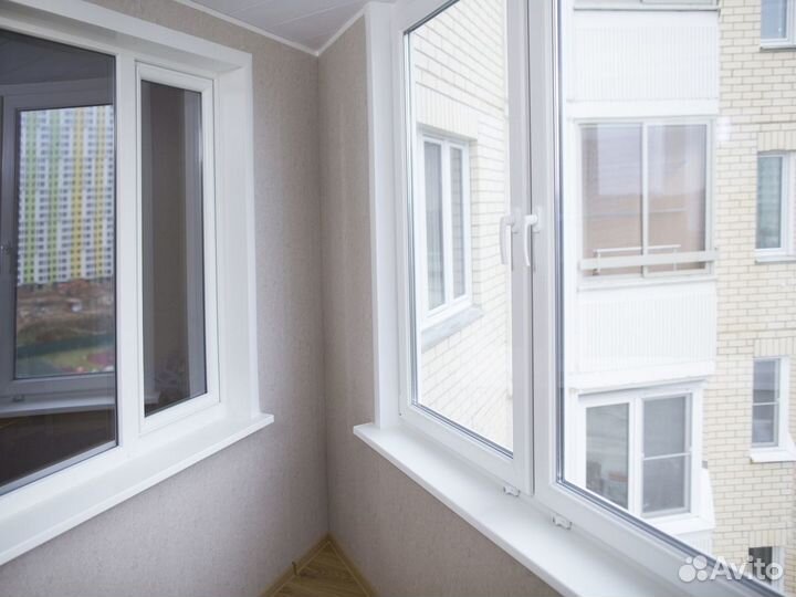 Пластиковые окна на балкон v-7034