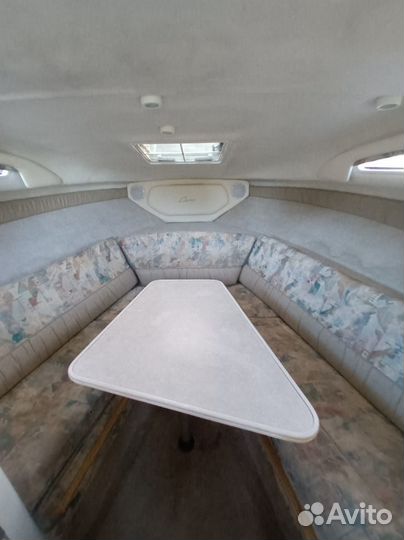 Каютный катер яхта Bayliner Cierra 2355