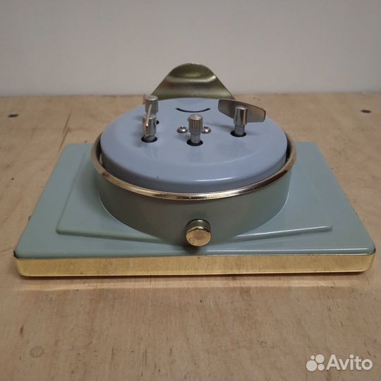 Настольные часы механические ритм