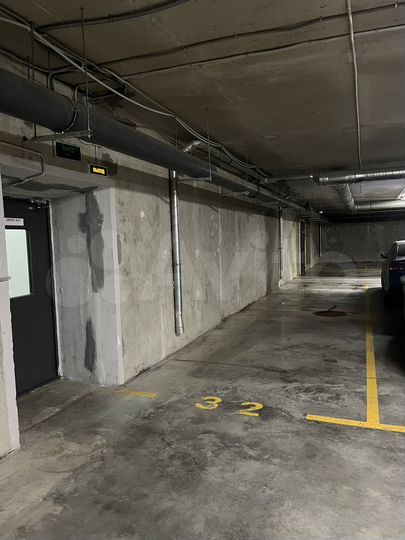 Машиноместо, 13 м²