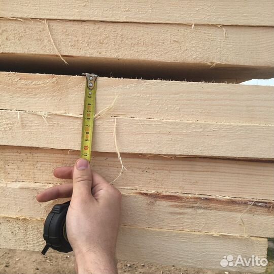 Доска обрезная естественной влажности хвоя 1 сорт