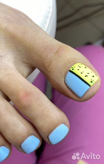 Модель на ногти маникюр педикюр наращивание