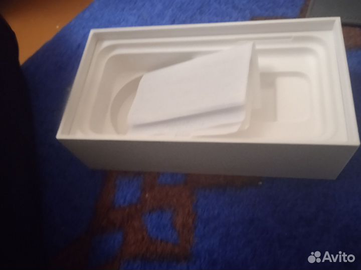 Коробка для телефона