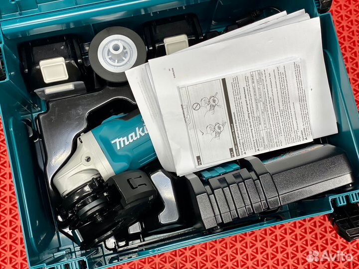 Угловая Шлифовальная машина Makita DGA511RTJ