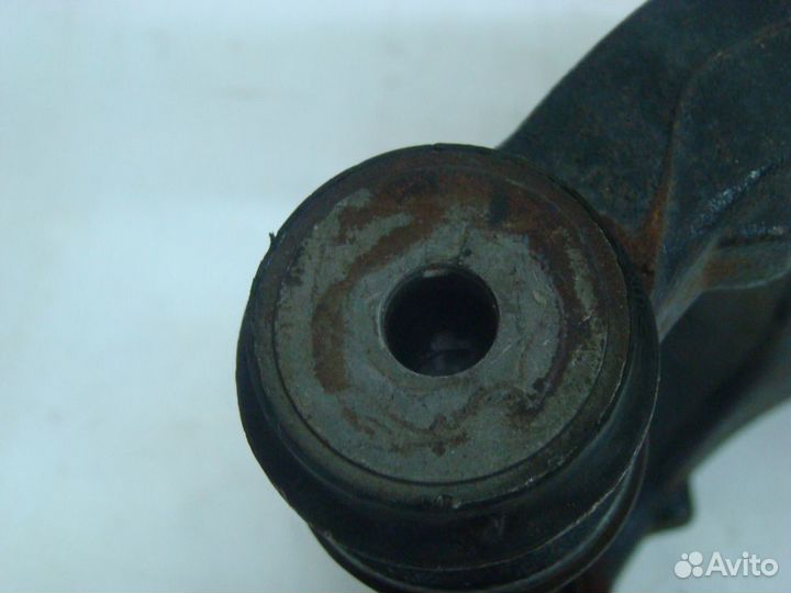 Рычаг R LH Legacy BM9-2011