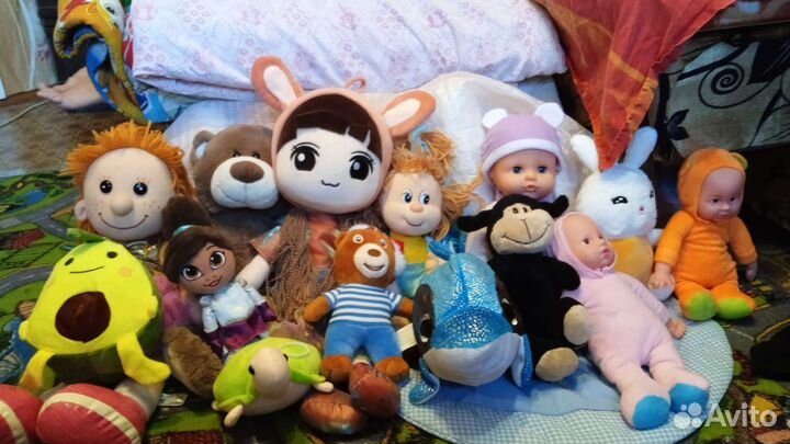 Мягкие игрушки и фигурки