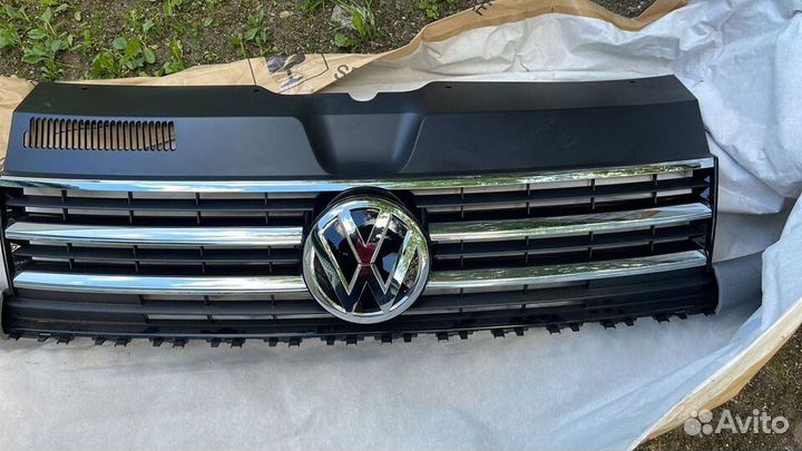 Решетка радиатора VW Multivan T6 2015-2019 Новая