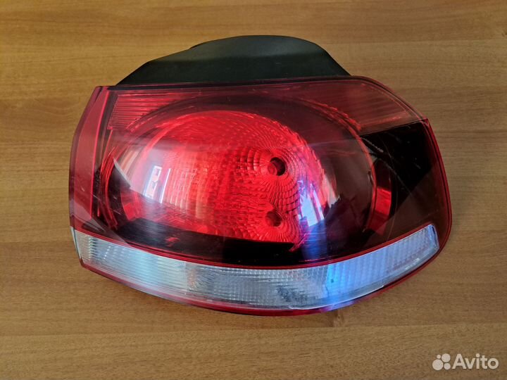 Фонарь задний правый внешний golf 6