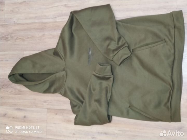 Женский спортивный костюм на небольшом флисе