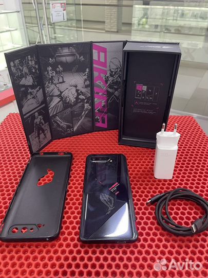 ASUS ROG Phone 5s, 16/512 ГБ