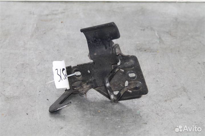 Ответная часть замка капота Volkswagen Touareg (0