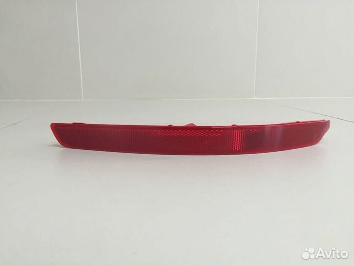 Отражатель в бампер задний правый Kia Rio 3 UB 201