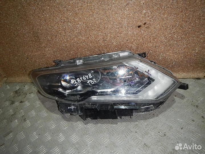 Фара правая Nissan X-Trail
