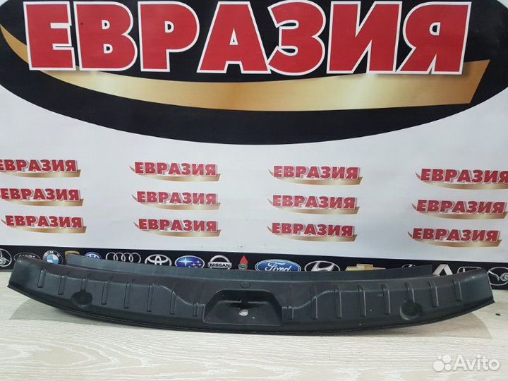Накладка замка багажника Bmw 5-Series F10 N20B20B