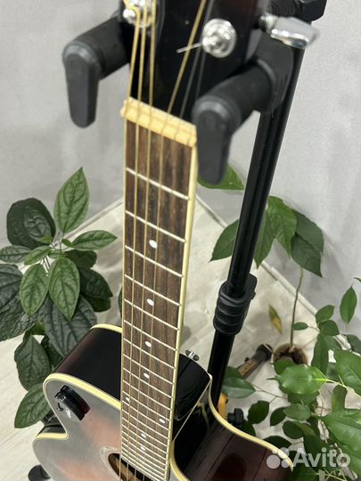 Ibanez AEG10E VS гитара электроакустическая