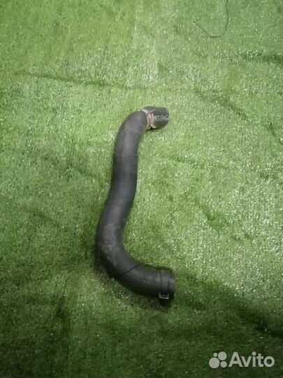 Патрубок охлаждения (радиатора) LF4J-15-184Bнижний