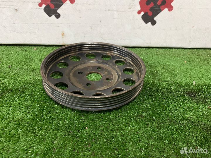 Шкив помпы Mitsubishi Lancer 9