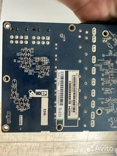 Видеокарта Radeon R9 270X