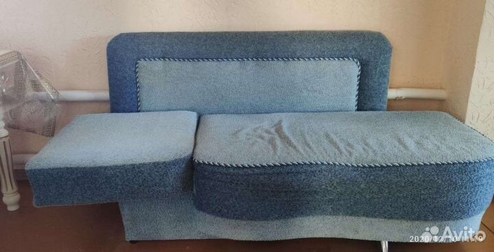 Продаю детский диван-кровать, есть место для хран