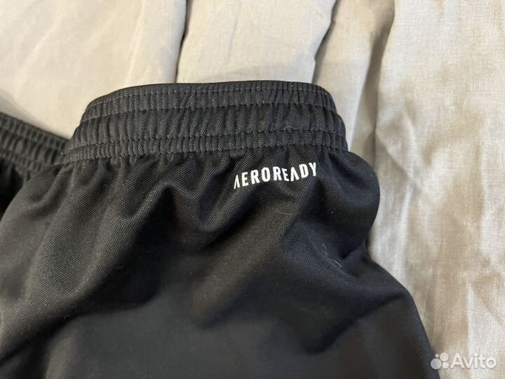 Шорты спортивные adidas AeroDeady