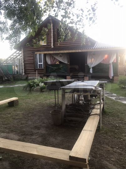 Коттедж 200 м² на участке 15 сот.