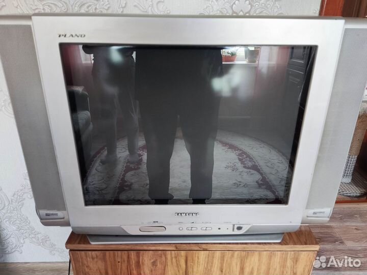 Телевизор