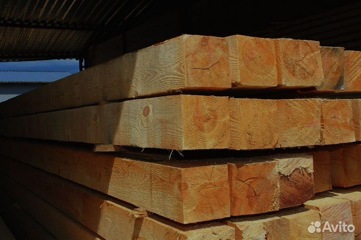 Домостроение с досками из лиственницы