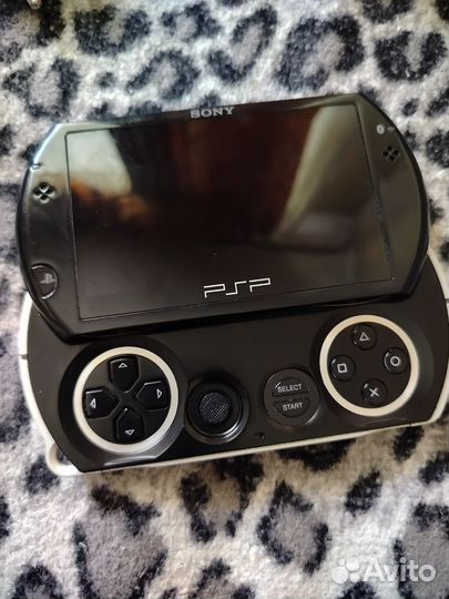 Sony PSP go комплект