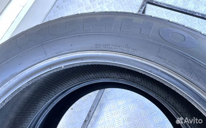 Kumho Solus KH16 225/55 R19