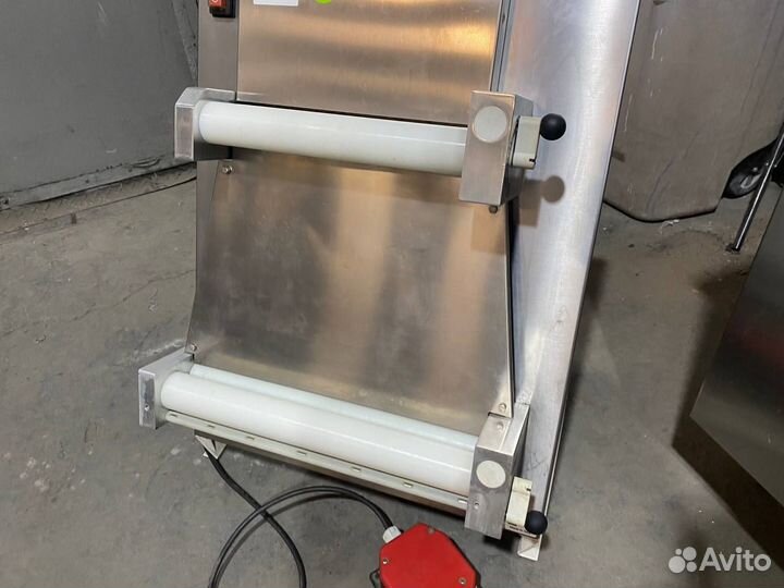 Тестораскаточная машина