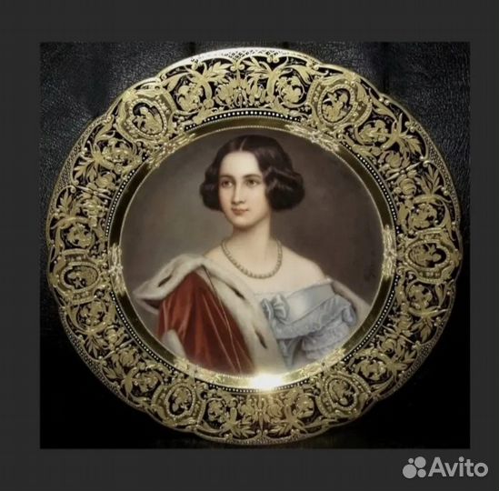 Старинные портретные миниатюры
