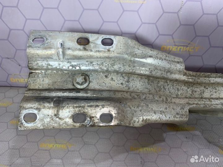 Усилитель бампера задний Opel Astra H 2007