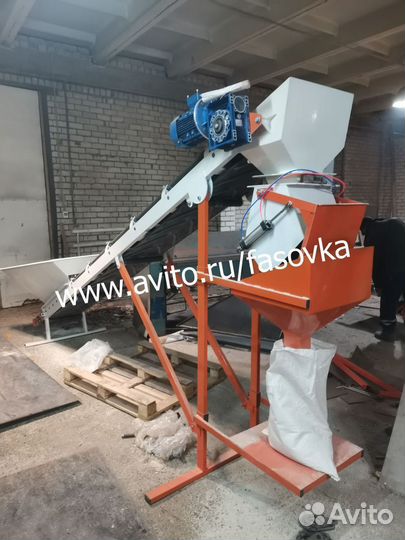 Фасовочный аппарат для песка, угля, щебня, гравия