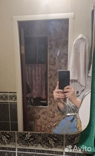 Полка настенная в ванну с зеркалом