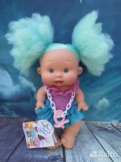 Ванильный пупс Nines D'Onil с длинными волосами