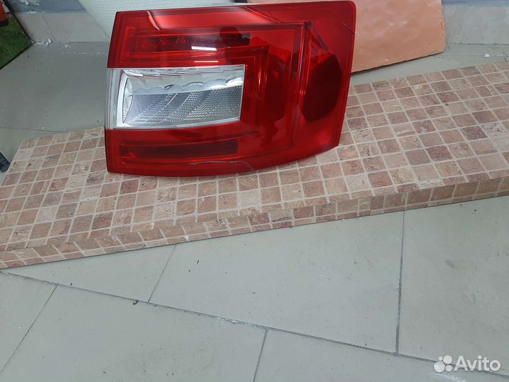 Фара задняя правая Skoda Octavia A7