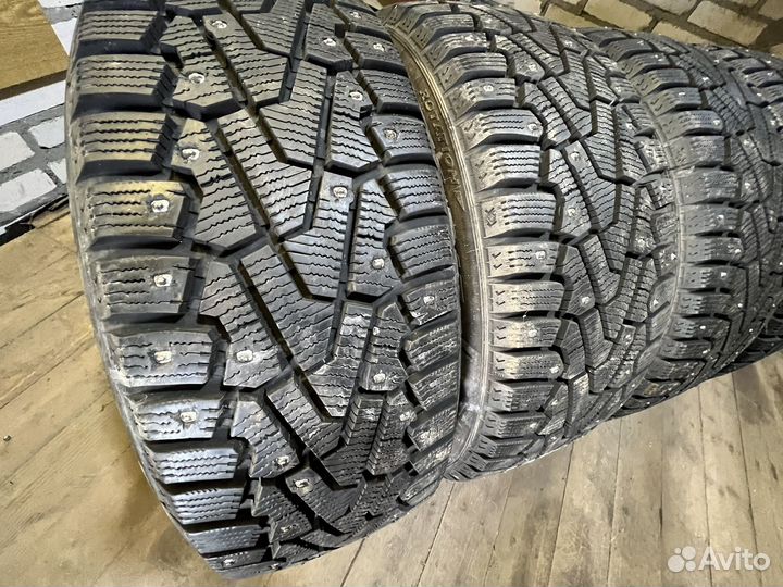 Pirelli Ice Zero 225/55 R17
