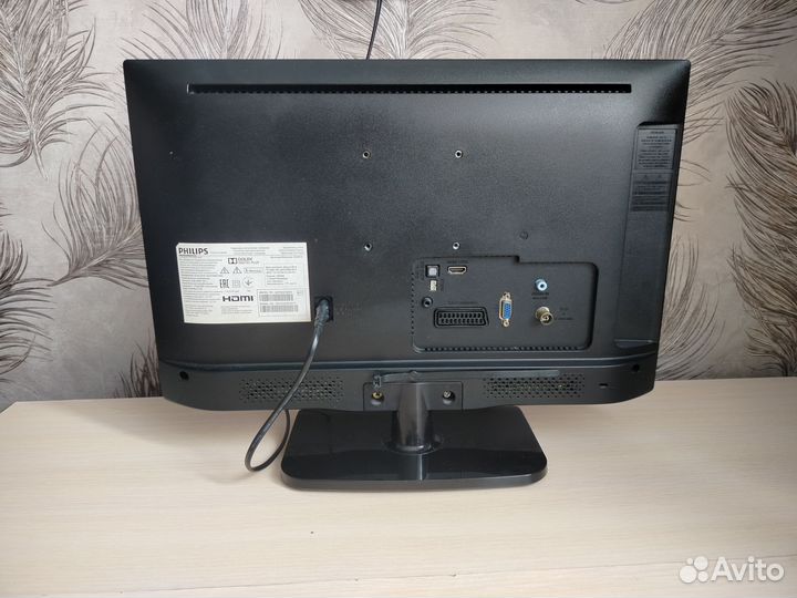 Телевизор Philips 20