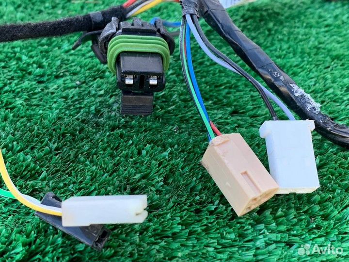 Электропроводка двери передней правой R