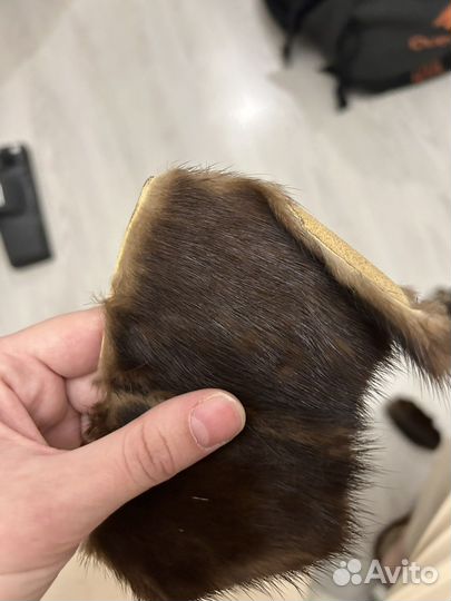 Кусочки меха норки и чернобурой лисы