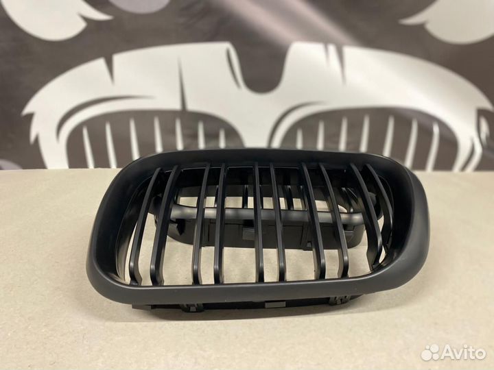Решётки в капот(ноздри) BMW E53 мат, глянец дорес