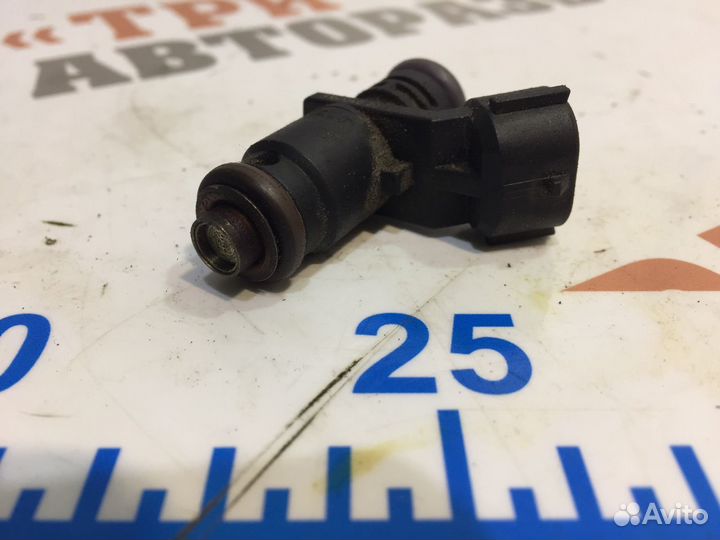 Шкода Рапид Форсунка топливная