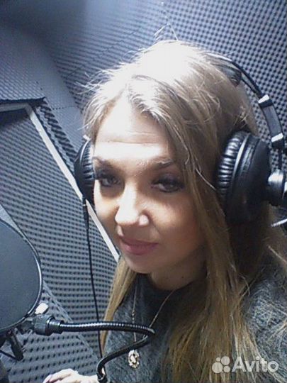 Ведущая. Певица. Организатор