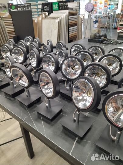 Светильник накладной поворотный Varieta 9