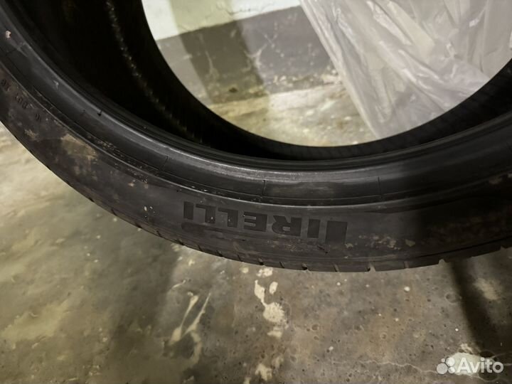 Pirelli P Zero 325/30 R23