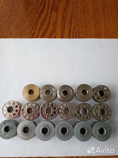 Зиг - заг, шпульки, иглы и другое