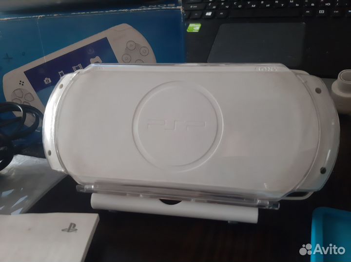 Sony psp e1000 более 100игр