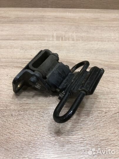 Петля двери задняя левая нижняя Ауди A4 B6