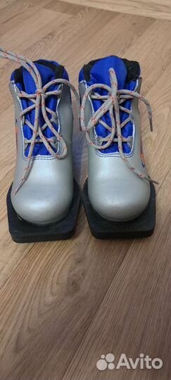 Лыжные ботинки детские 31 размер